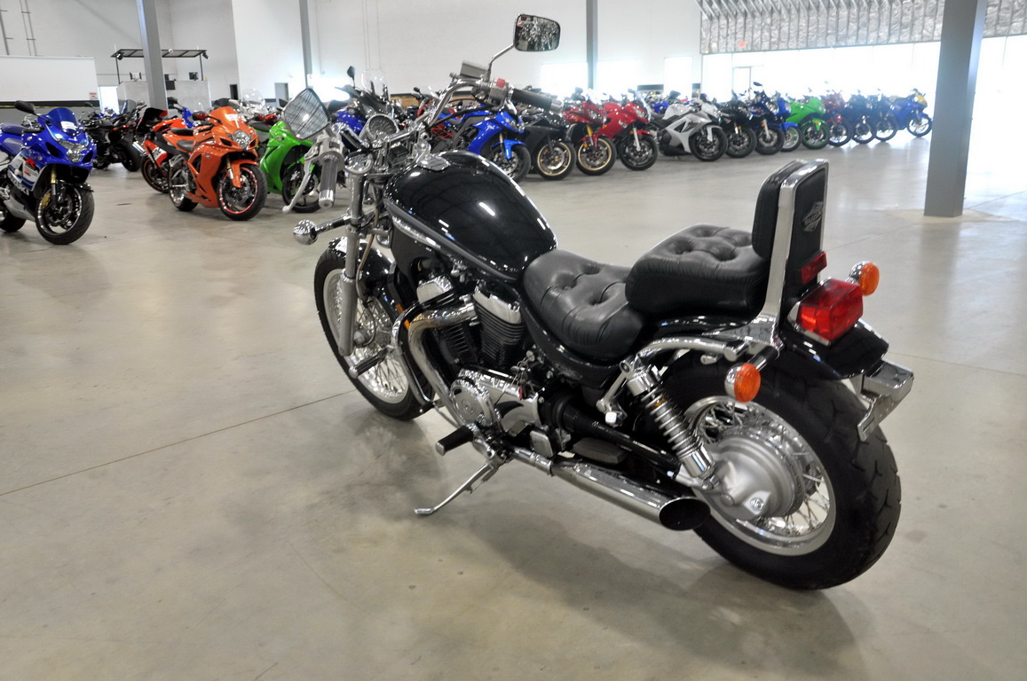 Купить мотоцикл Suzuki Intruder800 2002 фото 7